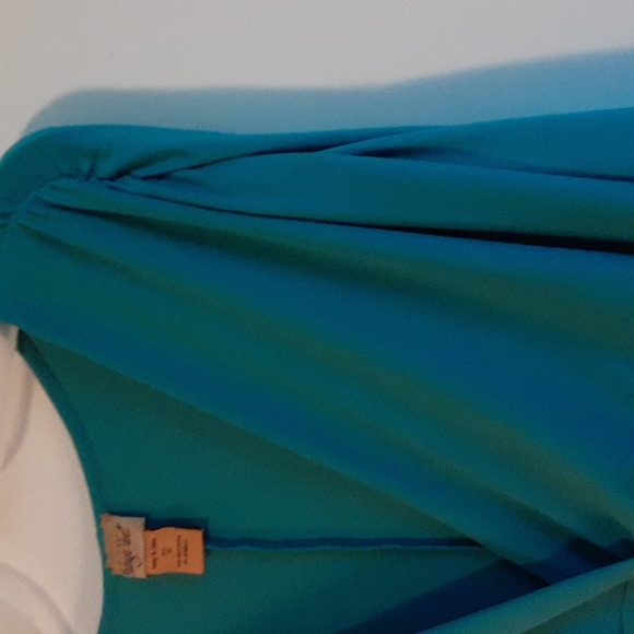 Midnight Velvet Top - Picture 7 of 10